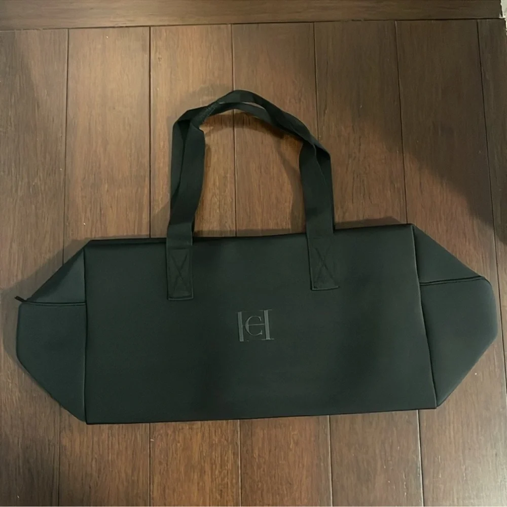 Carolina Herrera Bad Boy weekend Bag  And Fragrance Set